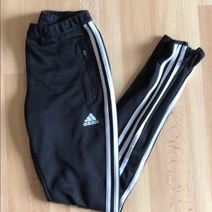 ⚽️ADIDAS SOCCER PANTS- Black | XS